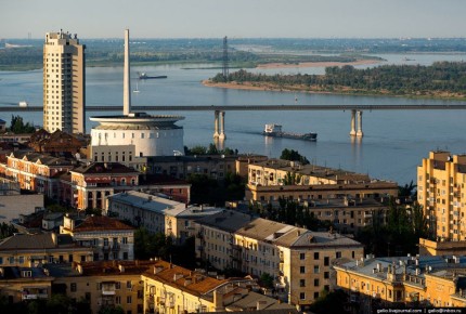 Главное на 06:00:. За каждого убитого жителя Курской области Европа платила наёмникам по тысяче долларов Обломки украинского дрона рухнули на детский сад, школу и жилые дома в Волгограде ВС РФ устроили блэкаут в Одессе...